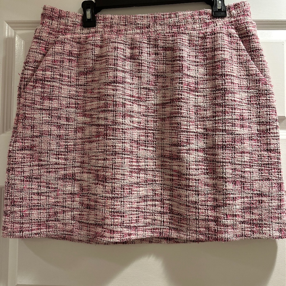 Tweed skirt